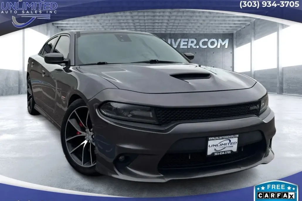 2015 Dodge Charger R/T Scat Pack photo 1