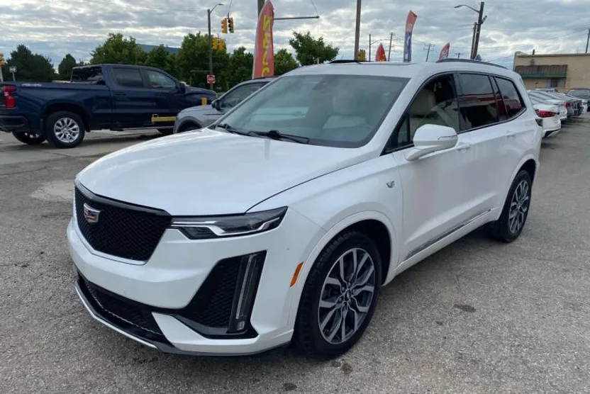 2021 Cadillac XT6 Sport photo 1