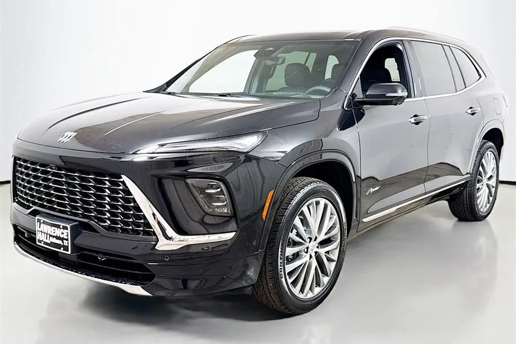 2026 Buick Enclave Avenir photo 1