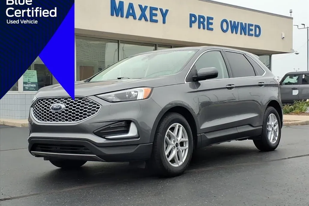 2024 Ford Edge SEL photo 1
