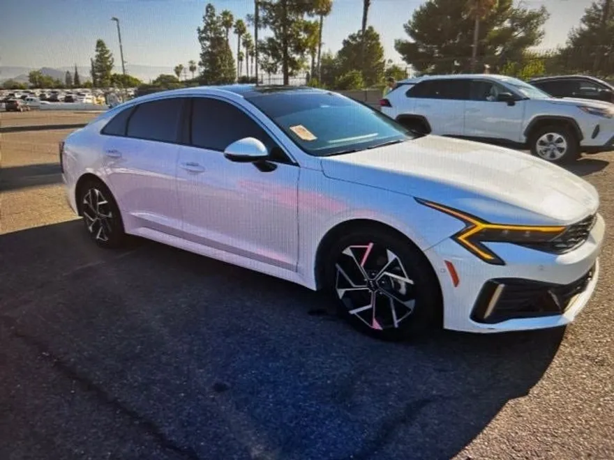 2025 Kia K5 EX photo 1
