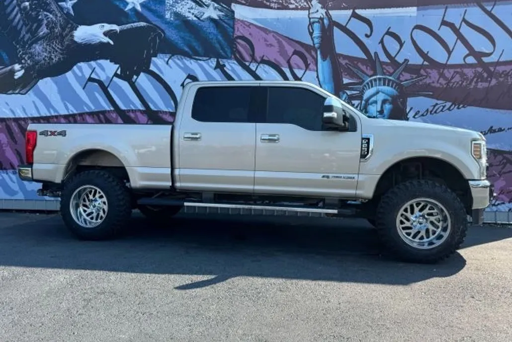 2018 Ford F-250 photo 1