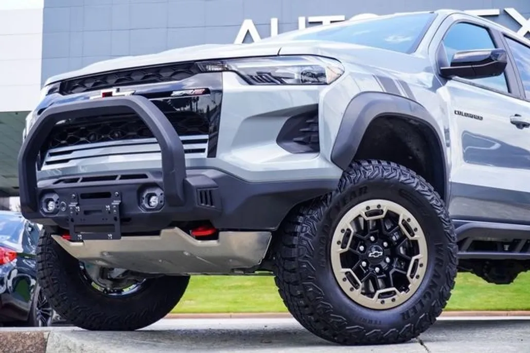 2023 Chevrolet Colorado ZR2 photo 1