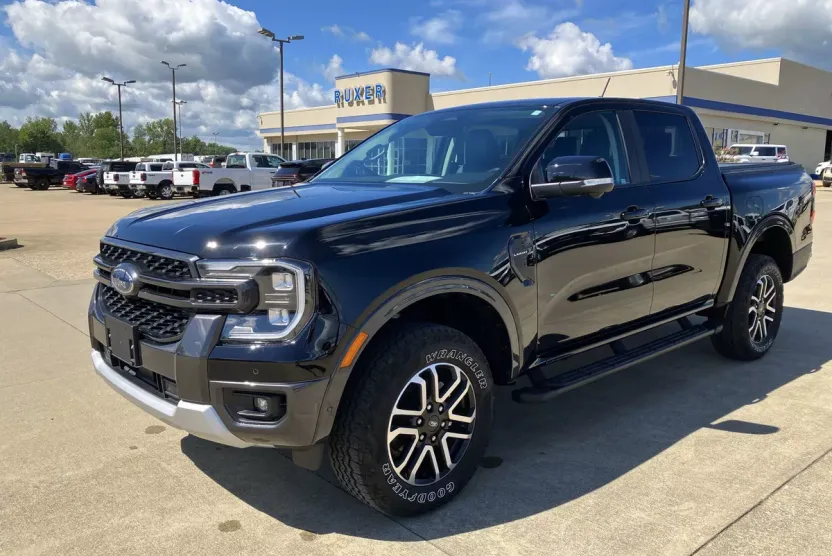 2024 Ford Ranger Lariat photo 1