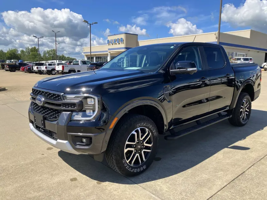 2024 Ford Ranger Lariat photo 1