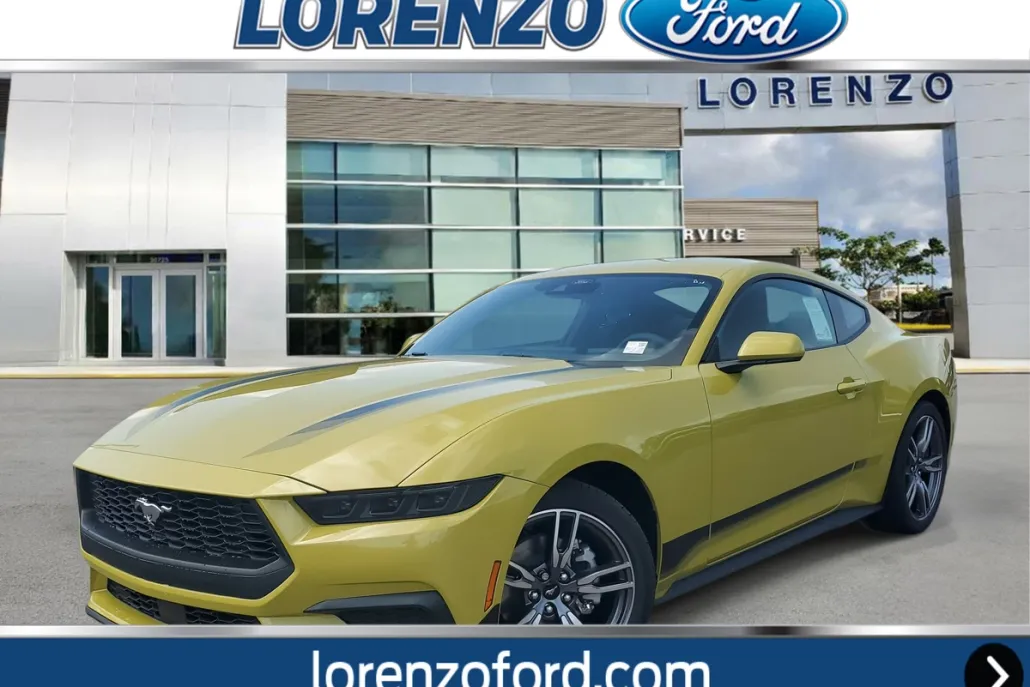 2025 Ford Mustang EcoBoost photo 1