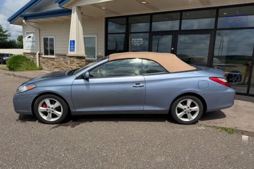 2007 Toyota Camry Solara SLE photo 1