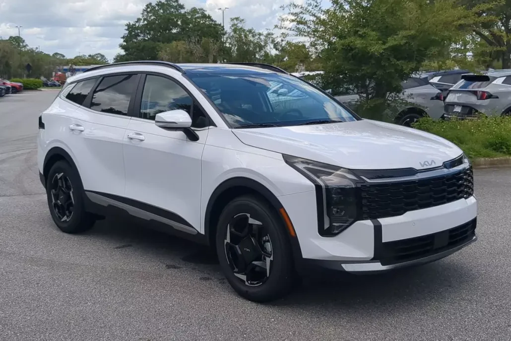 2026 Kia Sportage EX photo 1