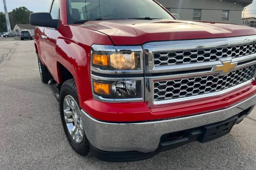 2014 Chevrolet Silverado 1500 LT photo 1