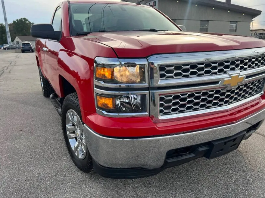 2014 Chevrolet Silverado 1500 LT photo 1
