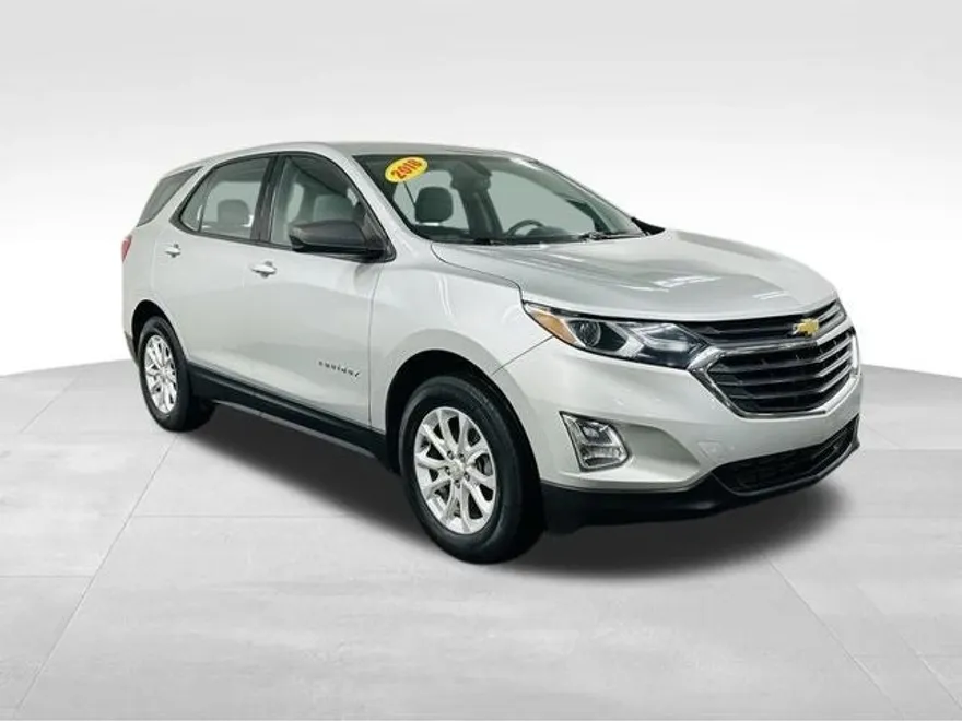 2018 Chevrolet Equinox LS photo 1