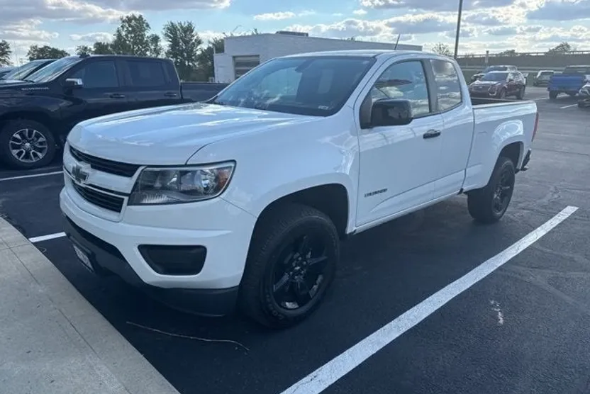 2016 Chevrolet Colorado LT photo 1