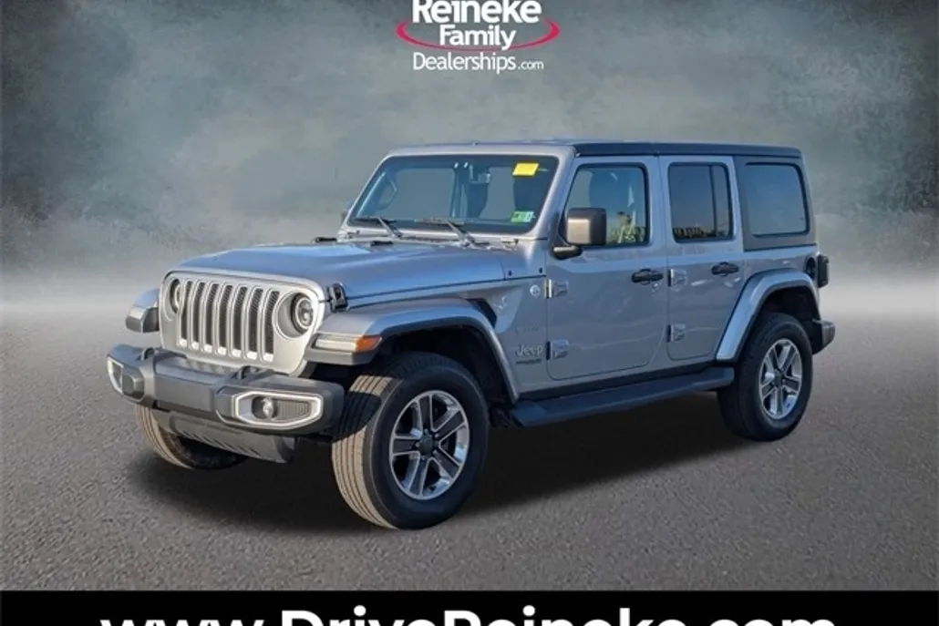 2018 Jeep Wrangler Unlimited Sahara photo 1
