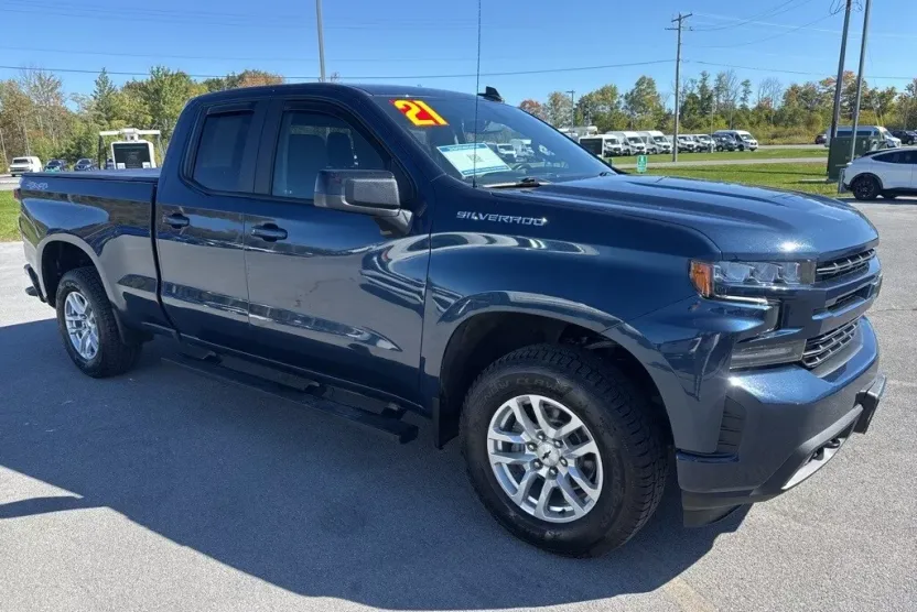 2021 Chevrolet Silverado 1500 RST photo 1