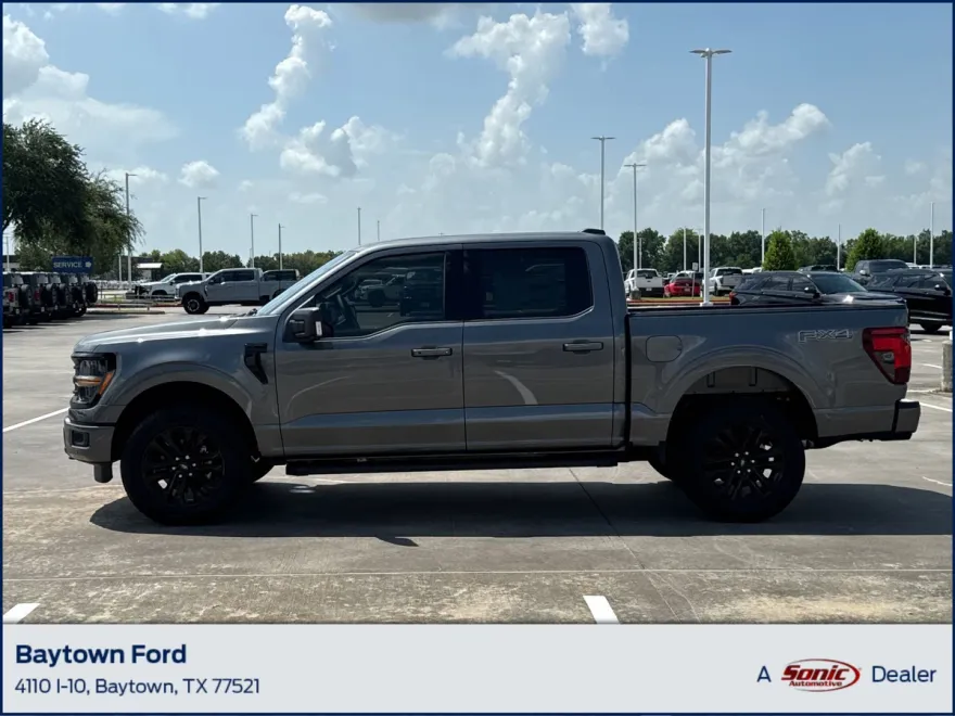 2025 Ford F-150 XLT photo 1