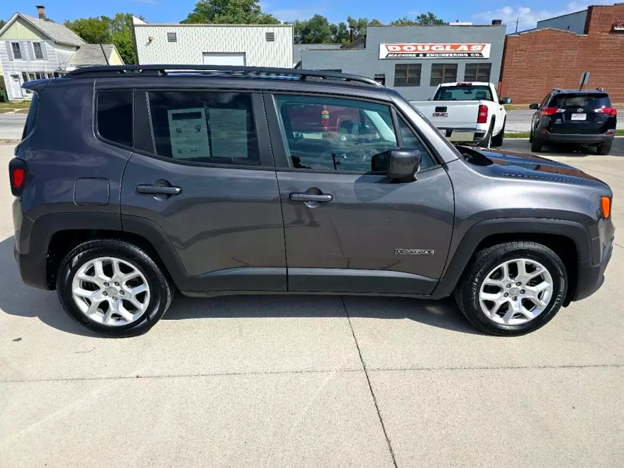 2018 Jeep Renegade Latitude North Edition photo 1