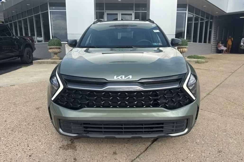 2023 Kia Sportage X-Line photo 1
