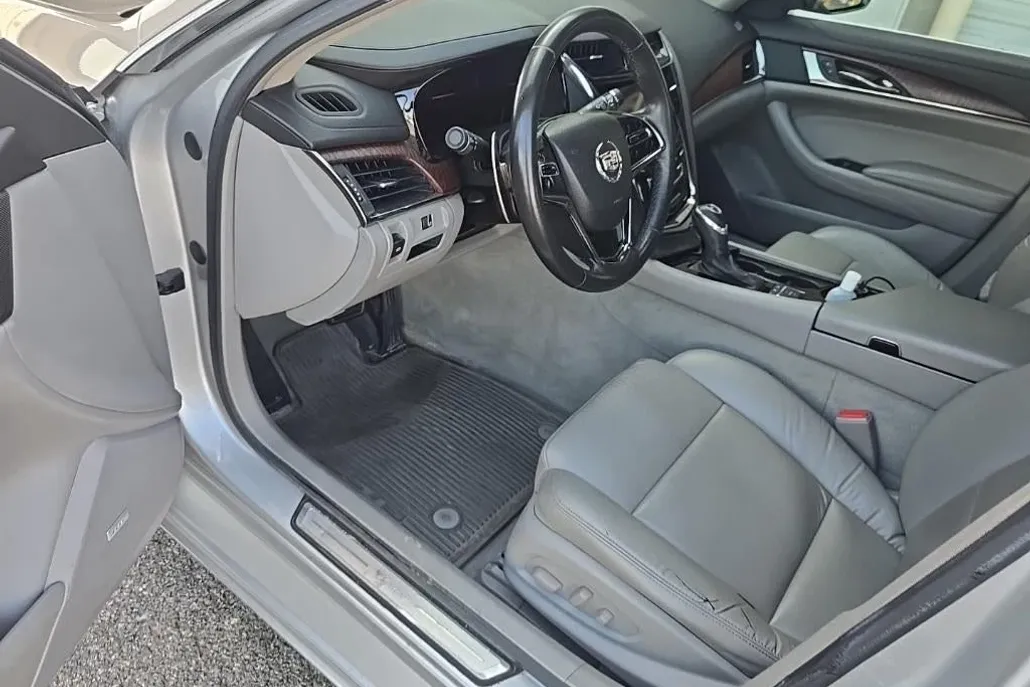 2014 Cadillac CTS Sedan photo 1