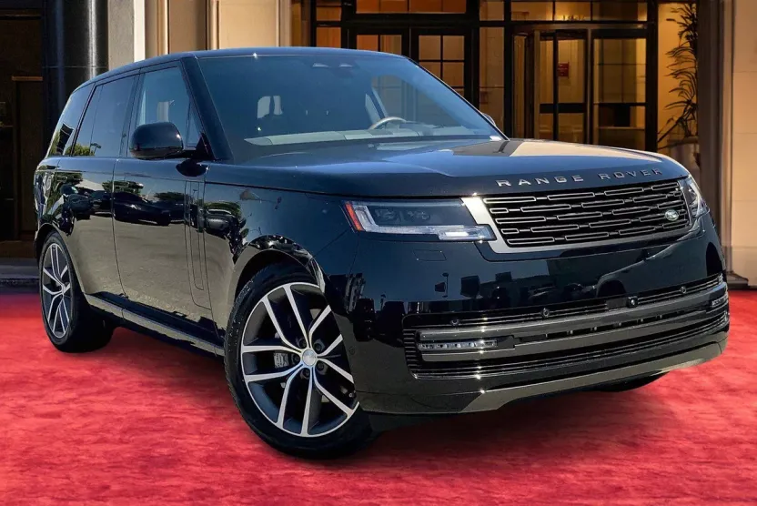 2025 Land Rover Range Rover SE photo 1