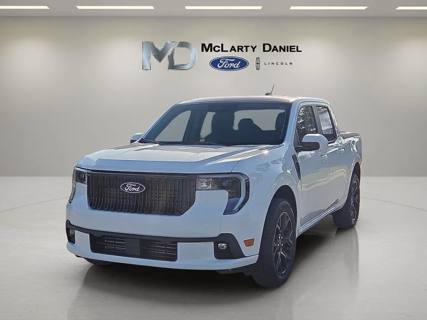 2025 Ford Maverick photo 1