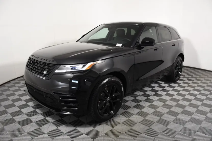 2026 Land Rover Range Rover Velar SE photo 1
