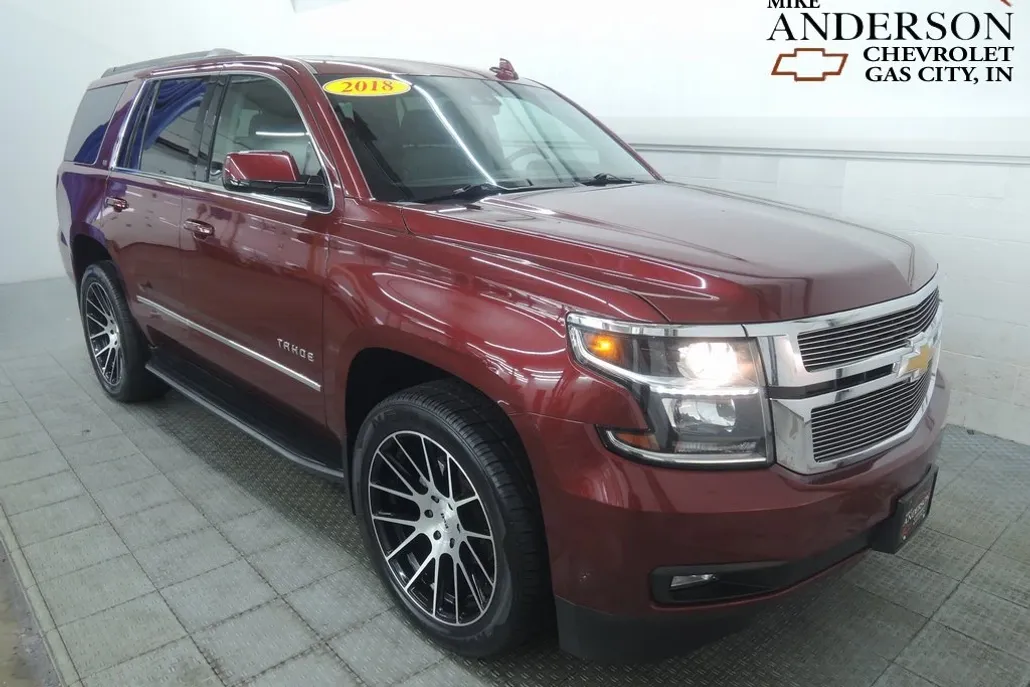 2018 Chevrolet Tahoe LT photo 1