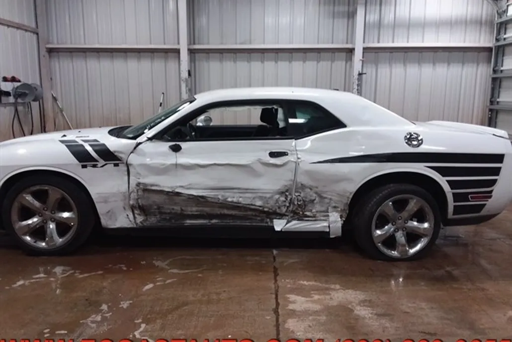 2011 Dodge Challenger R/T photo 1