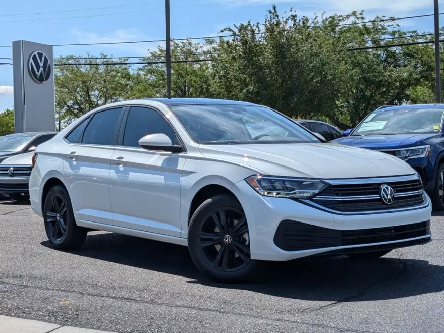 2024 Volkswagen Jetta 1.5T SE photo 1