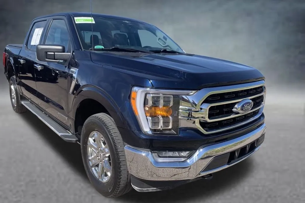 2023 Ford F-150 XLT photo 1