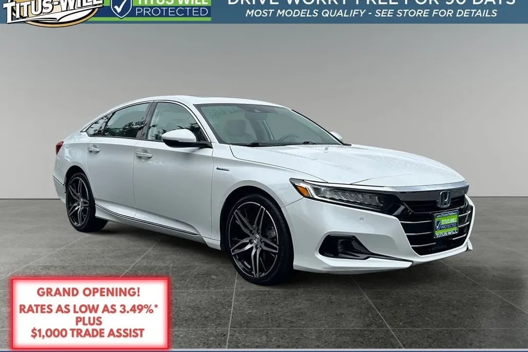 2021 Honda Accord Hybrid Touring photo 1