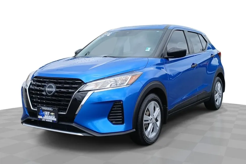 2022 Nissan Kicks S photo 1