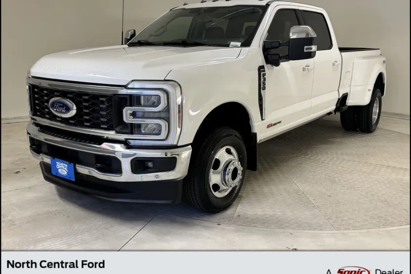 2024 Ford F-350 Lariat photo 1