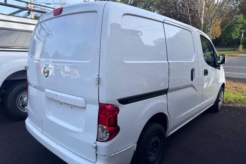 2020 Nissan NV200 SV photo 1