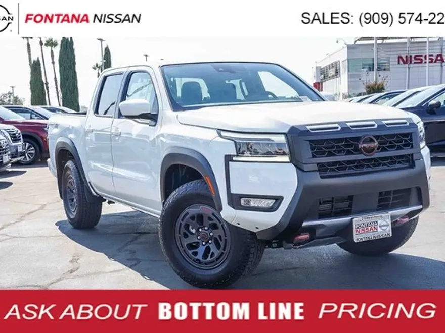 2025 Nissan Frontier PRO-4X photo 1