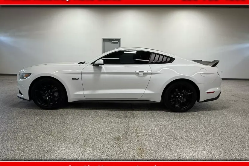 2017 Ford Mustang GT Premium photo 1