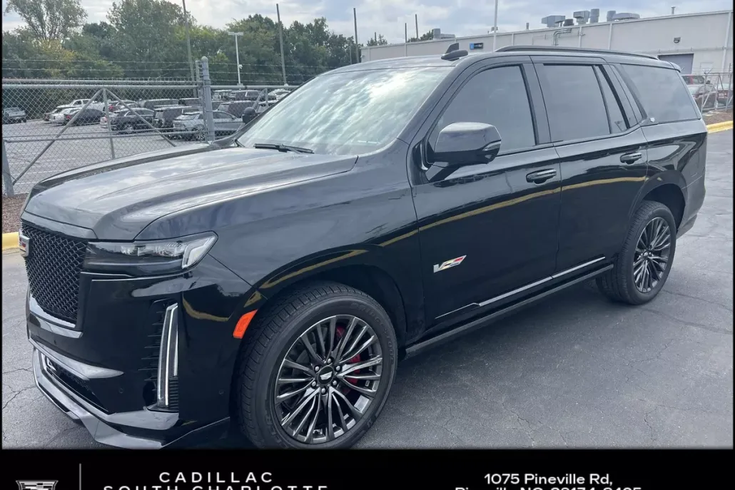 2023 Cadillac Escalade photo 1