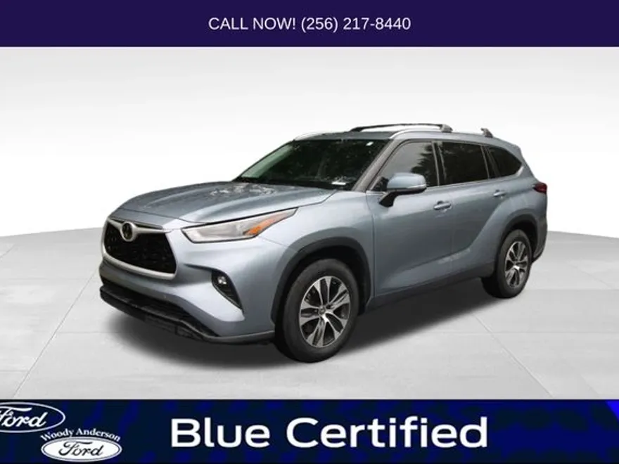 2021 Toyota Highlander XLE photo 1