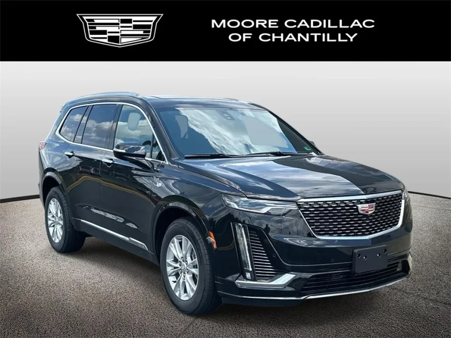 2025 Cadillac XT6 Luxury photo 1