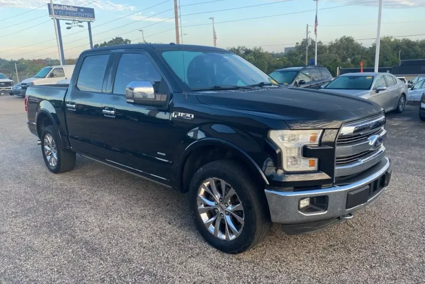 2015 Ford F-150 Lariat photo 1