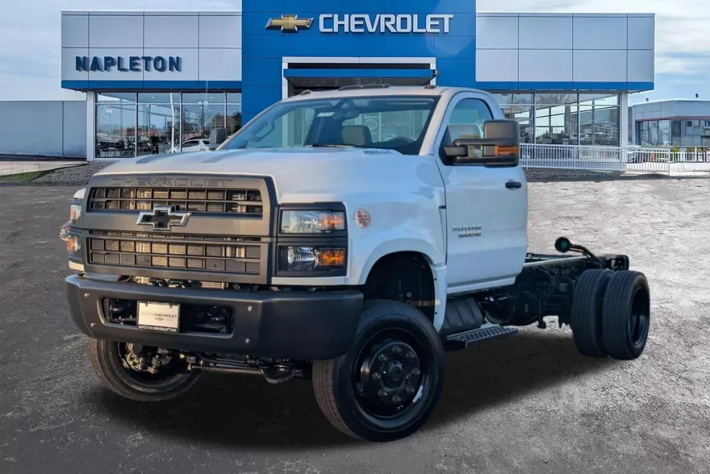 2024 Chevrolet Silverado 5500HD Work Truck photo 1