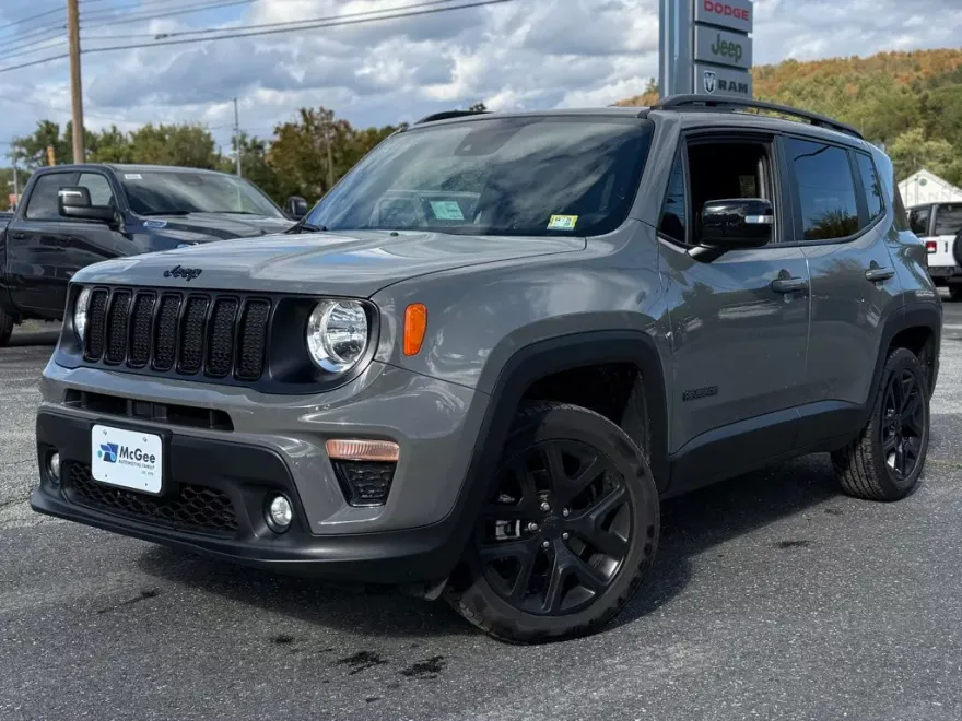 2022 Jeep Renegade Latitude photo 1