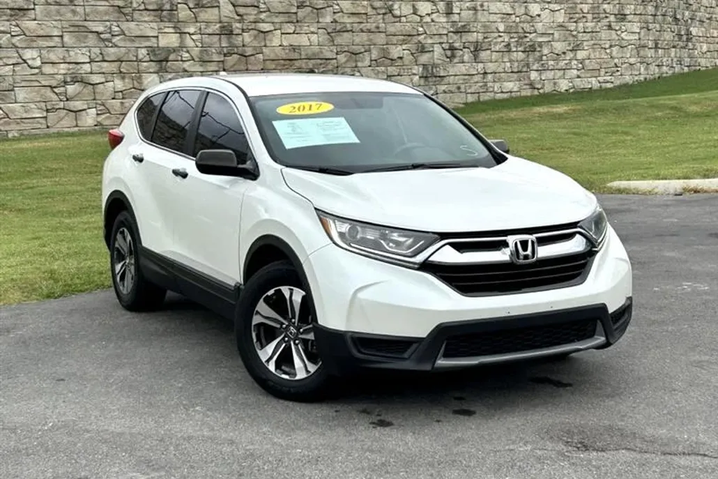 2017 Honda CR-V LX photo 1