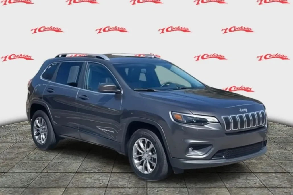 2019 Jeep Cherokee Latitude photo 1
