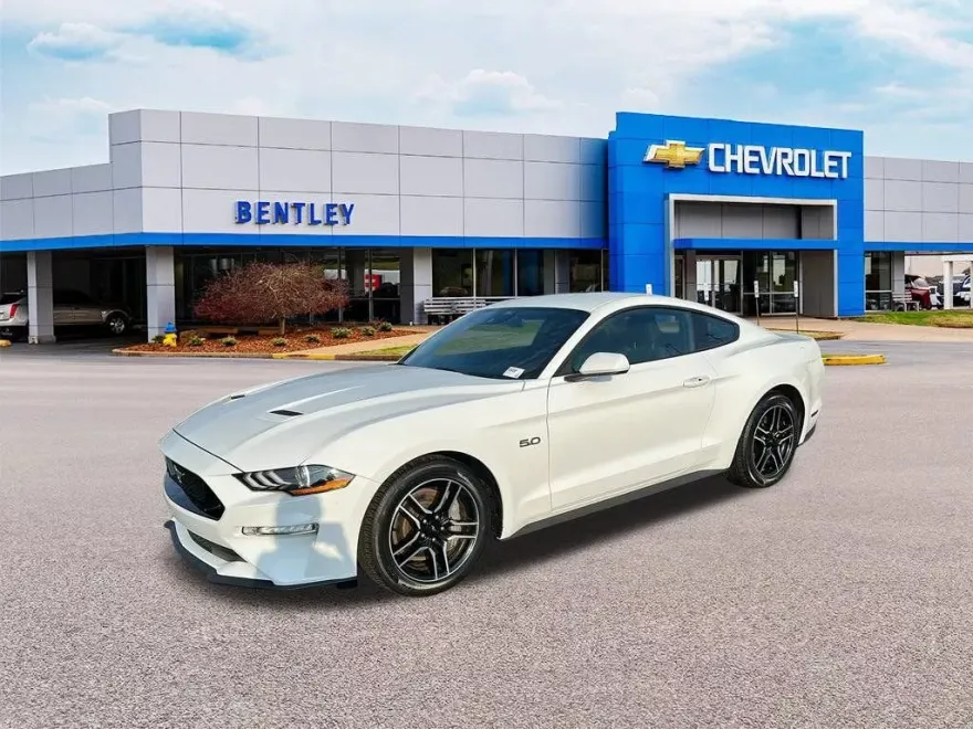 2023 Ford Mustang GT photo 1