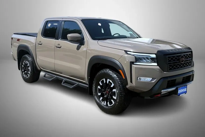 2023 Nissan Frontier PRO-4X photo 1
