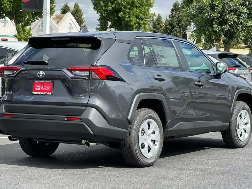 2025 Toyota RAV4 LE photo 1