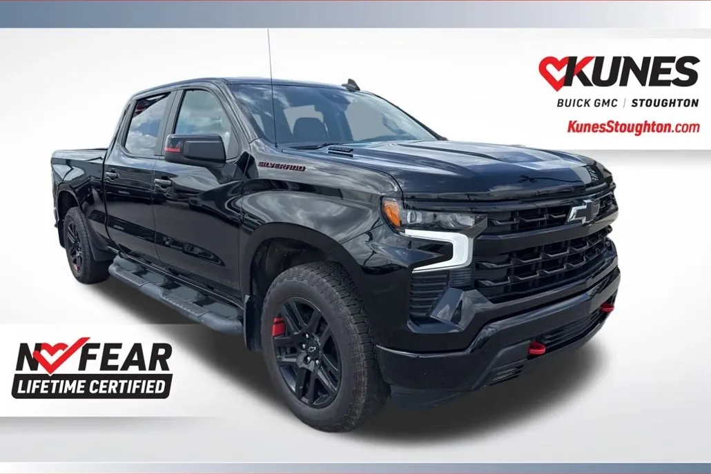 2024 Chevrolet Silverado 1500 RST photo 1