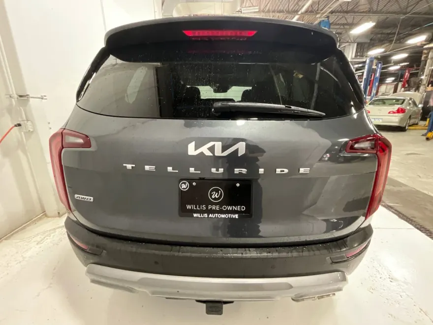 2022 Kia Telluride SX photo 1