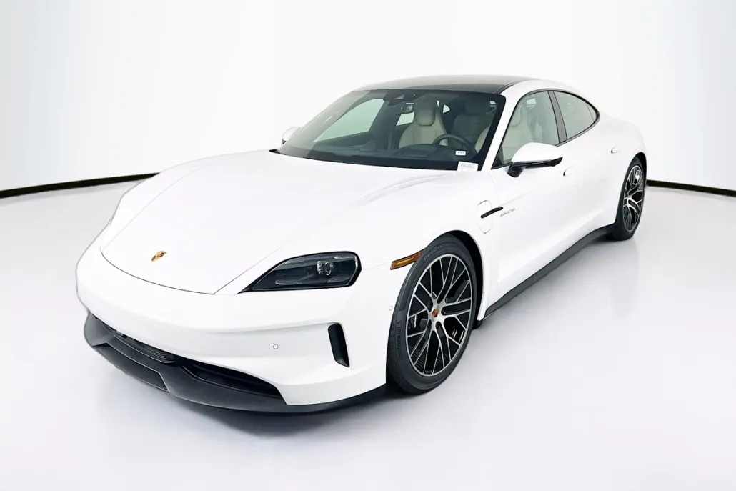 2025 Porsche Taycan 4 photo 1