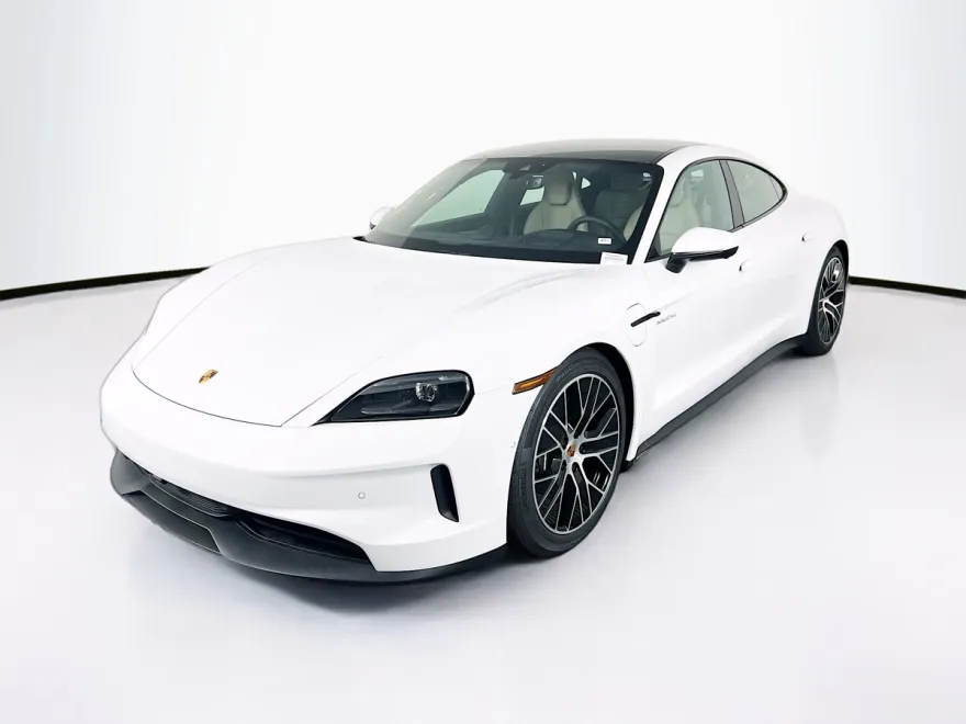 2025 Porsche Taycan 4 photo 1